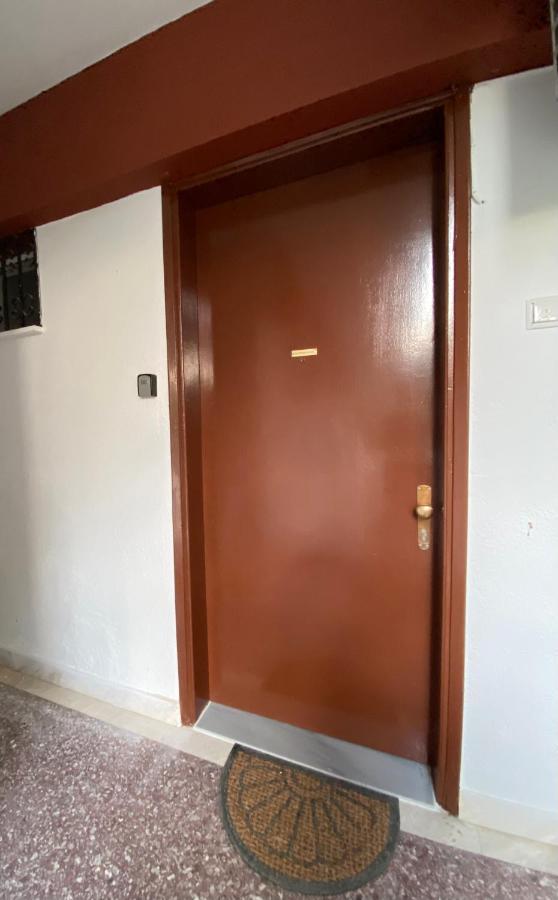艾斯普罗瓦塔Renas House公寓 外观 照片
